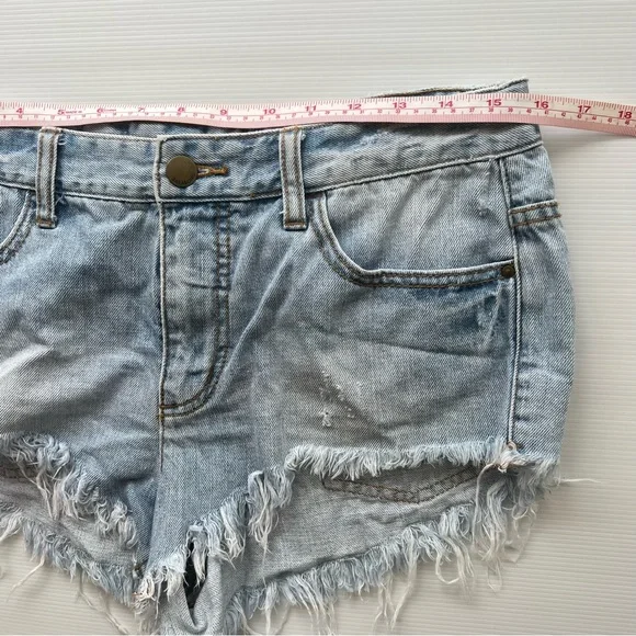 Billabong Denim Jean Shorts Blue Frayed Bonita Mid Rise Beach Size 28 AU 10 - Picture 10 of 12